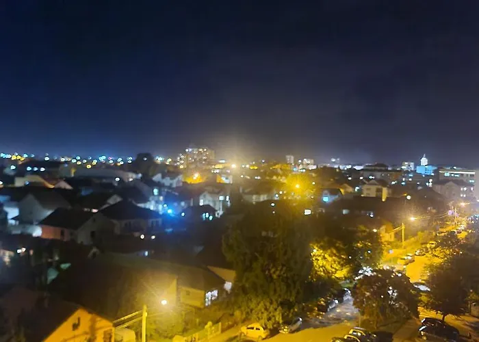 Διαμέρισμα 33 *